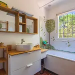 Дом отдыха Maison Lumiere Des Pins - Welkeys Йер
